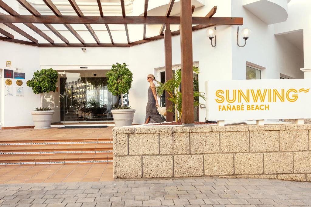 SUNWING FANABE BEACH